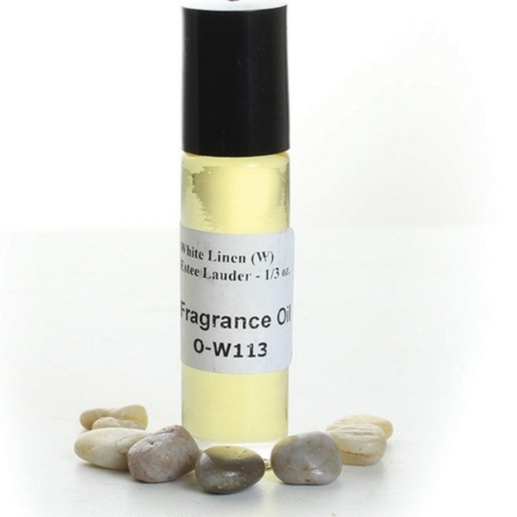 Queen2KeepUp Boutique Bath & Body White Linen W Estee Lauder Body